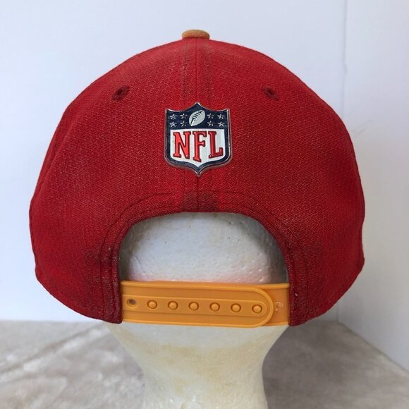 New Era NFL Tampa Bay Buccaneers Red Flat Brim Snapback Cap 59Fifty Unisex - Picture 3 of 10
